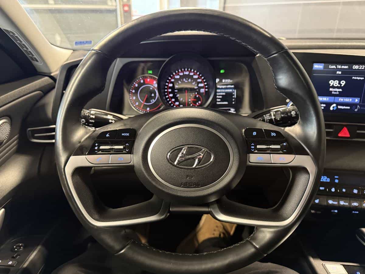 2021 Hyundai Elantra Preferred IVT avec ensemble Soleil et technologie - Image 19