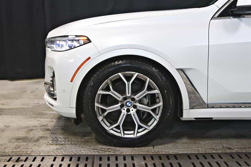 2019 BMW X7 xDrive40i - Image 6