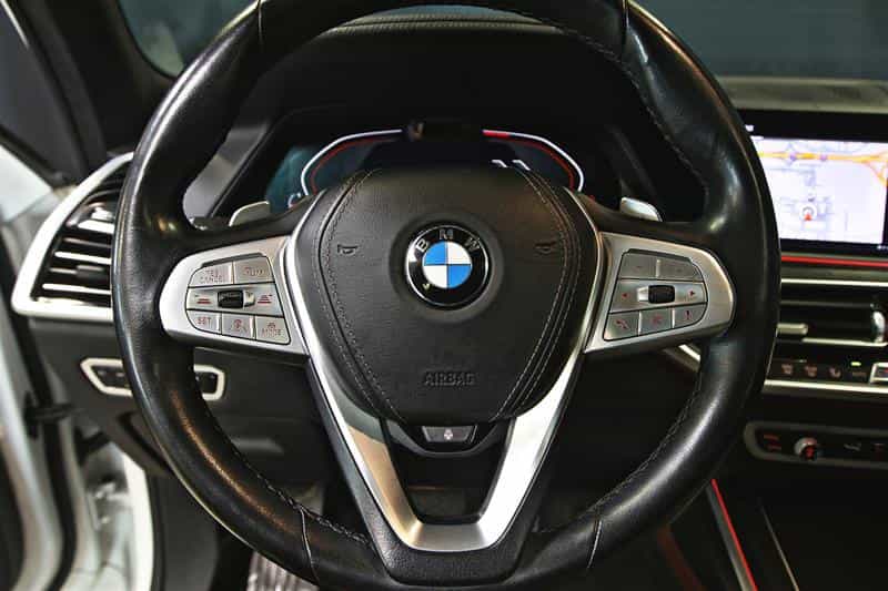 2019 BMW X7 xDrive40i - Image 15