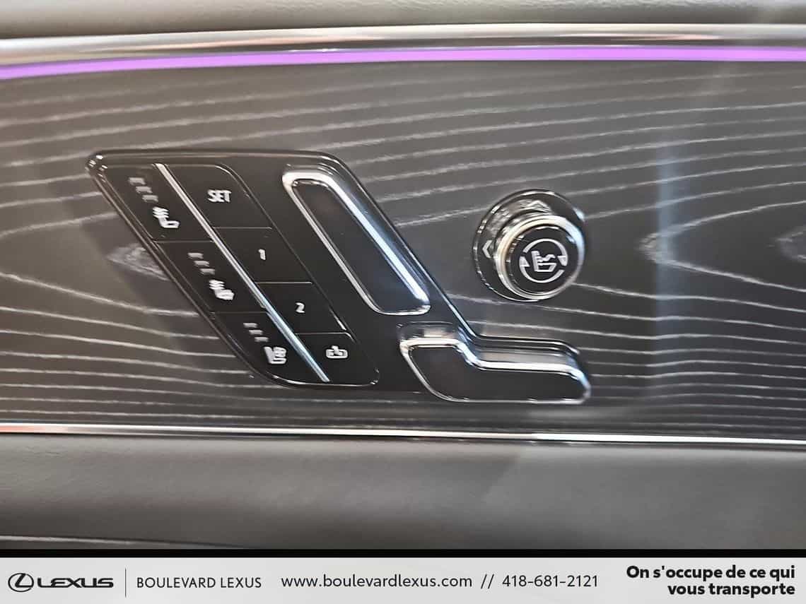 2024 Cadillac Lyriq Sport 2 AWD - Image 11