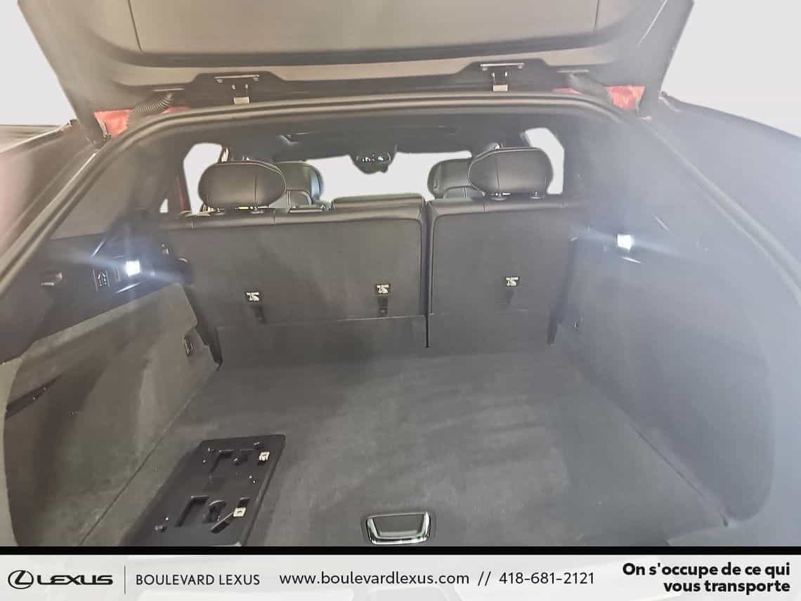 2024 Cadillac Lyriq Sport 2 AWD - Image 21